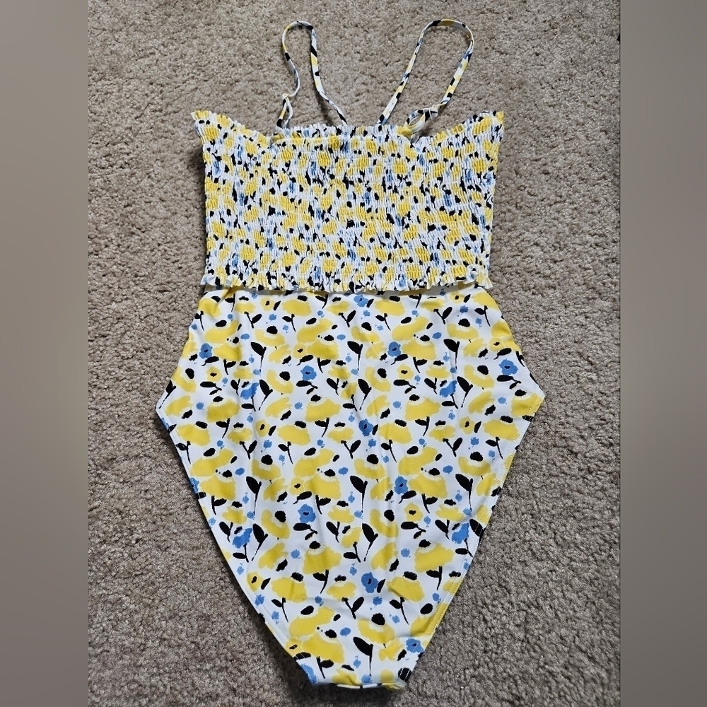 NWT Tanya Taylor Kendra Smocked One Piece Swimsuit in Poppy Fields Large - Picture 4 of 9